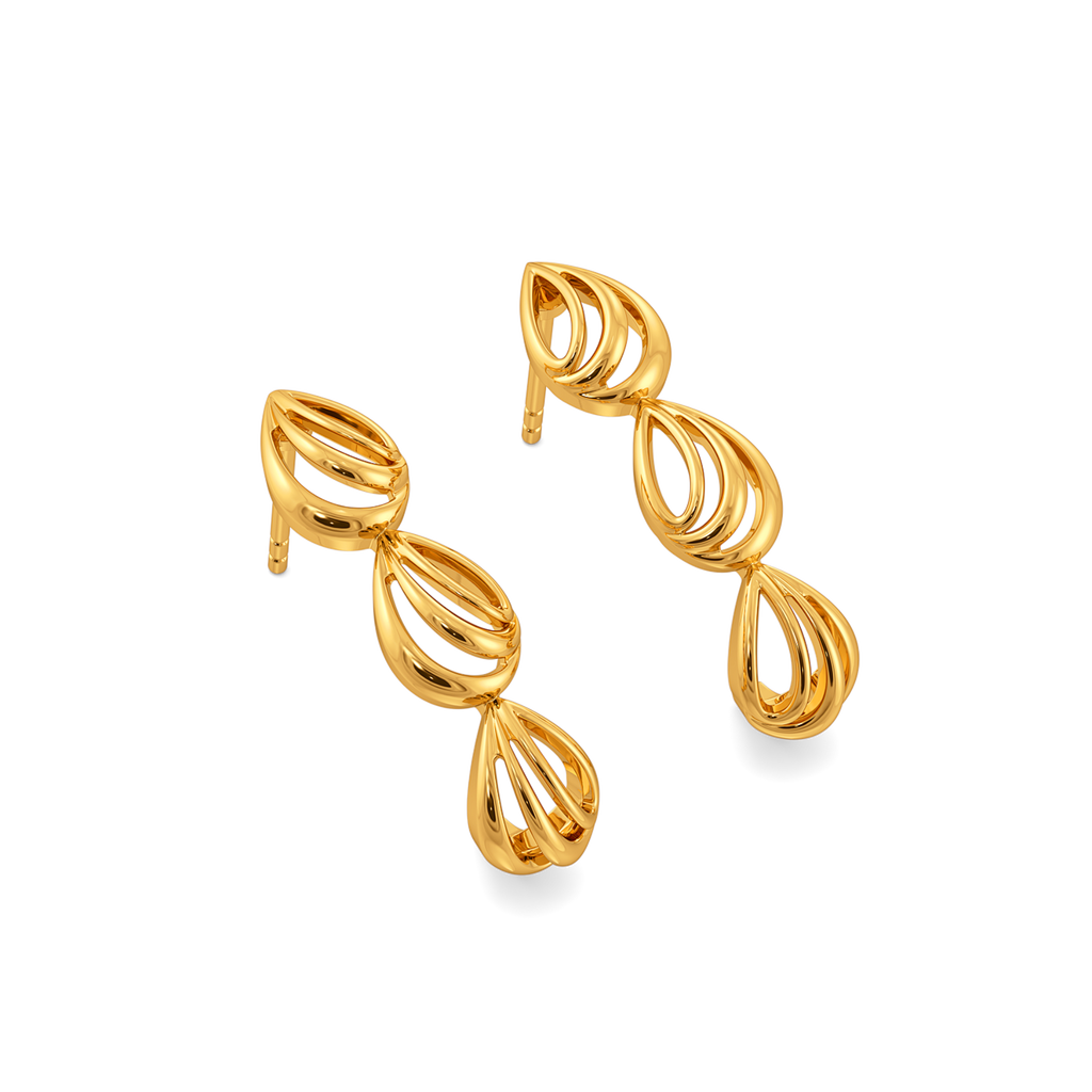 Modern Drama
Gold Earrings