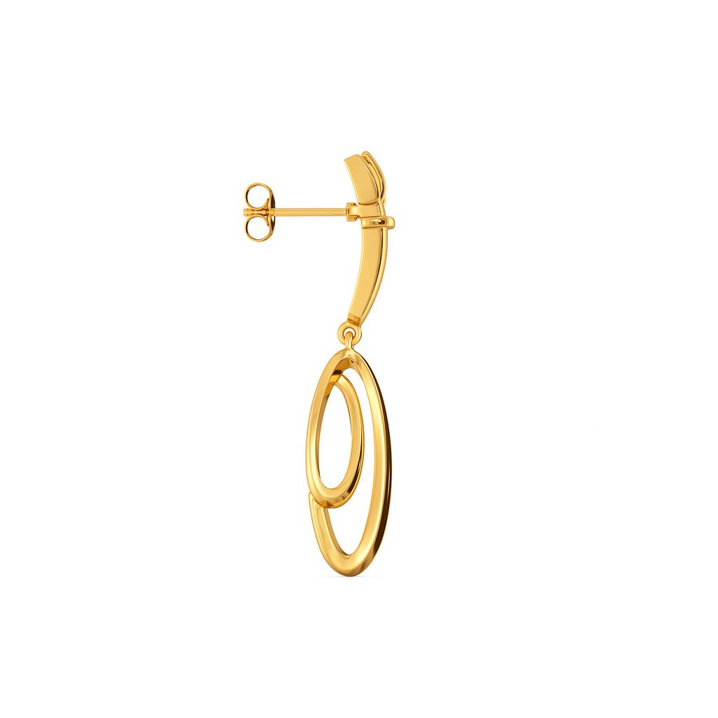Claspin’ Confident Gold Earrings