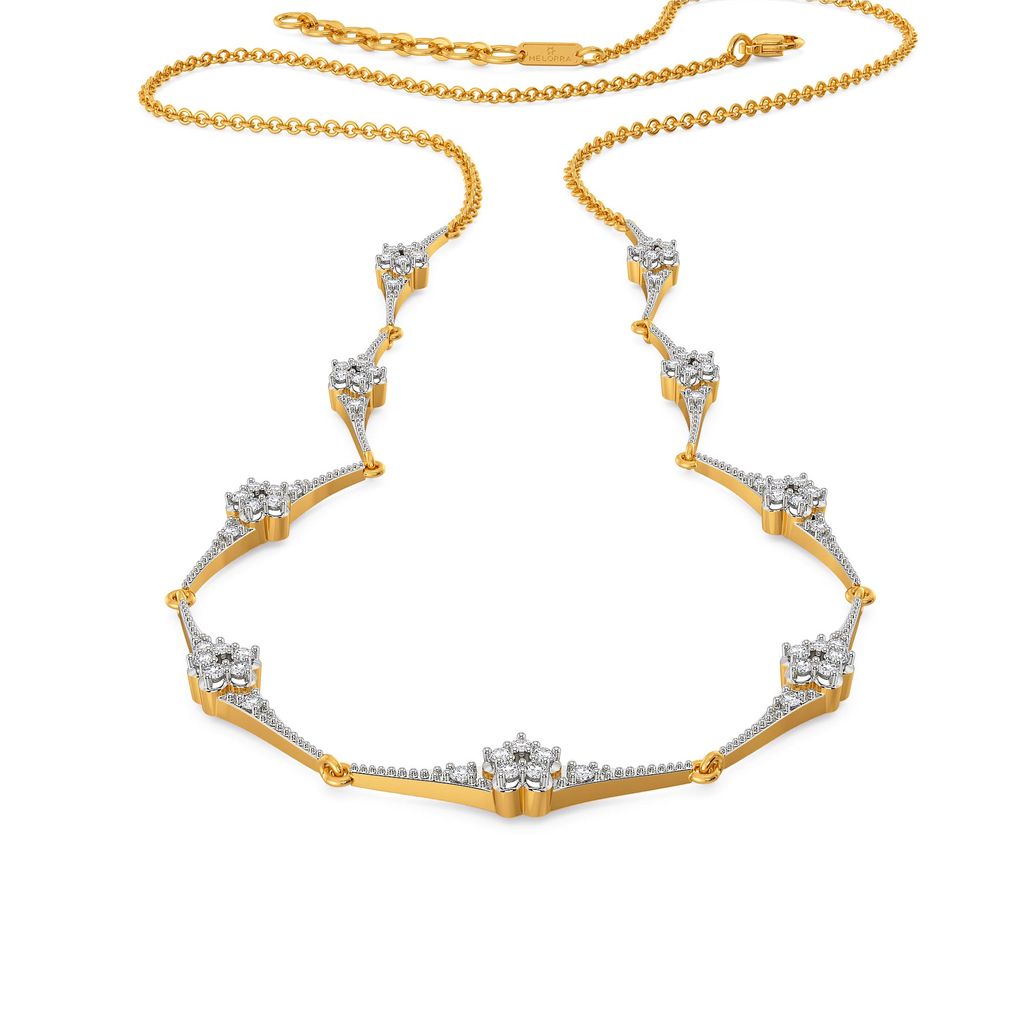 Spur of Fleur Diamond Necklaces