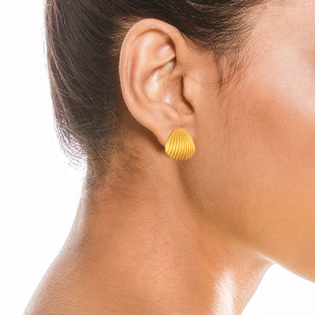 Clam Revamp Gold Earrings