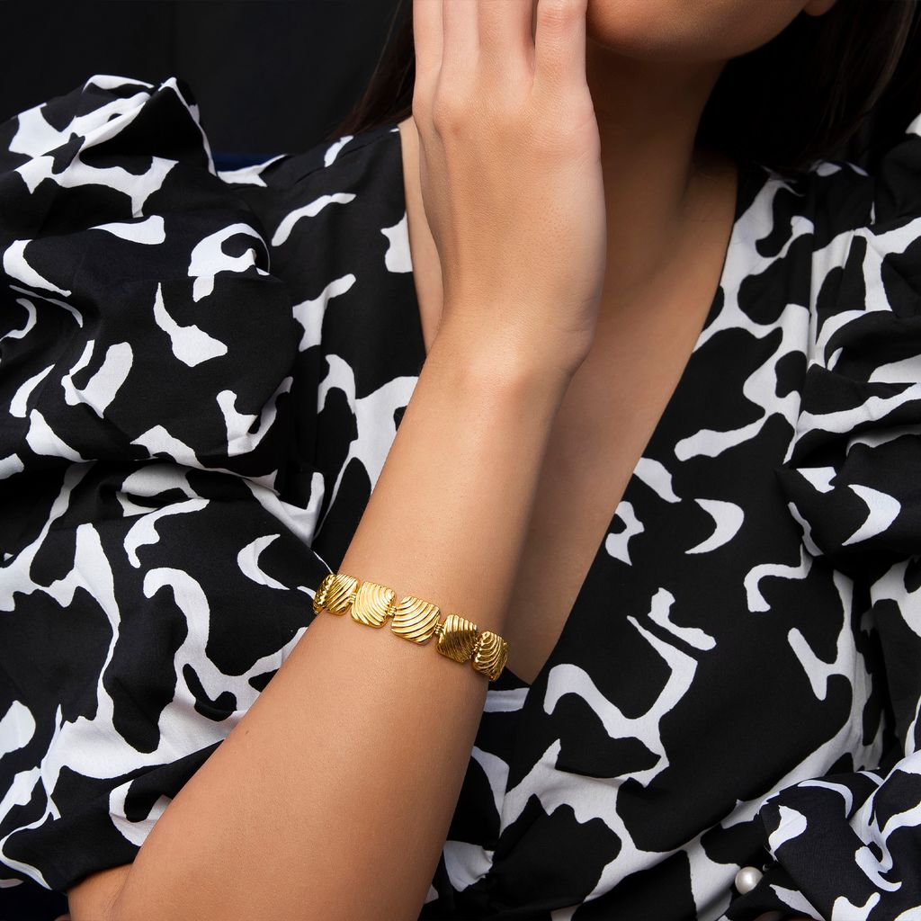 Volume Versions Gold Bracelets