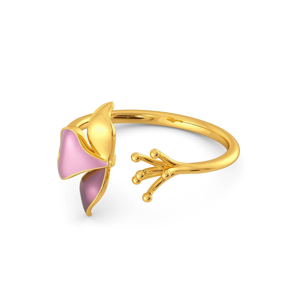 Boutonniere Gold Rings alternate view 3
