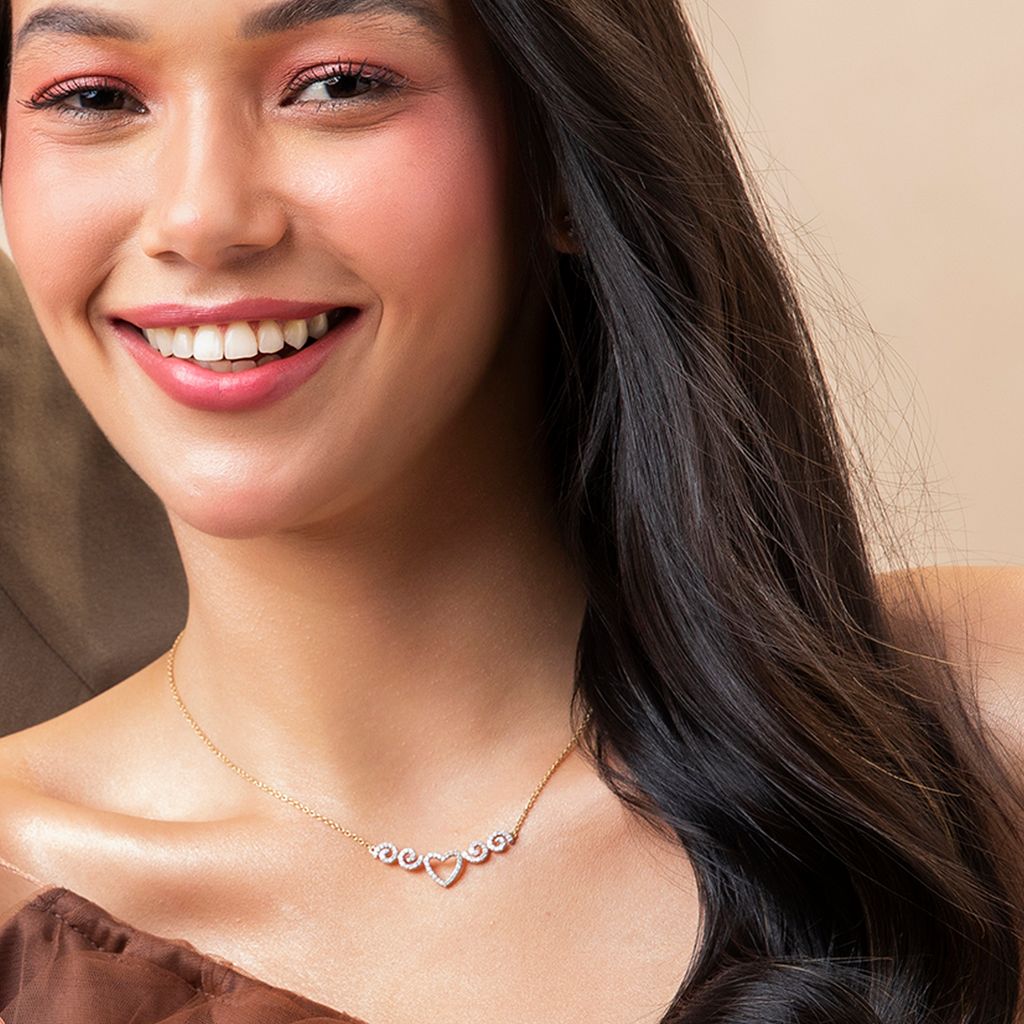 Enchanted Kiss Diamond Necklaces