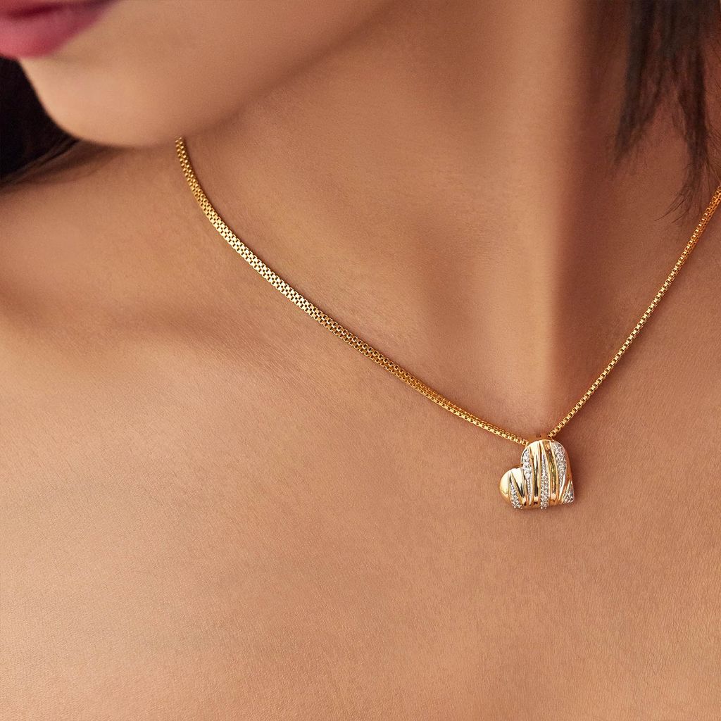 L'Amour Diamond Pendants