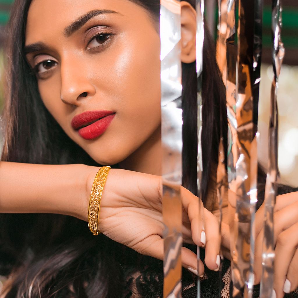 Bar O Lace Gold Bangles