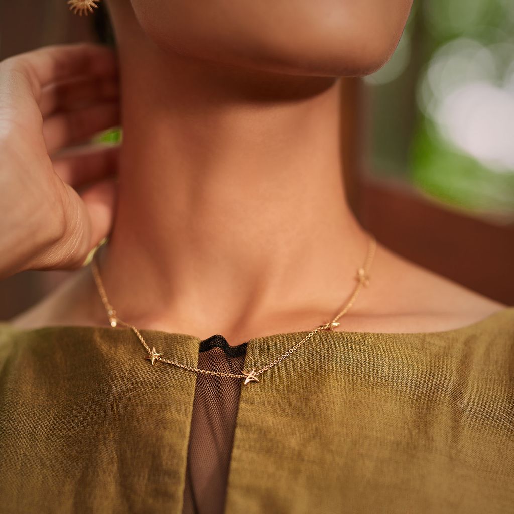 Culture Curvature Gold Necklaces