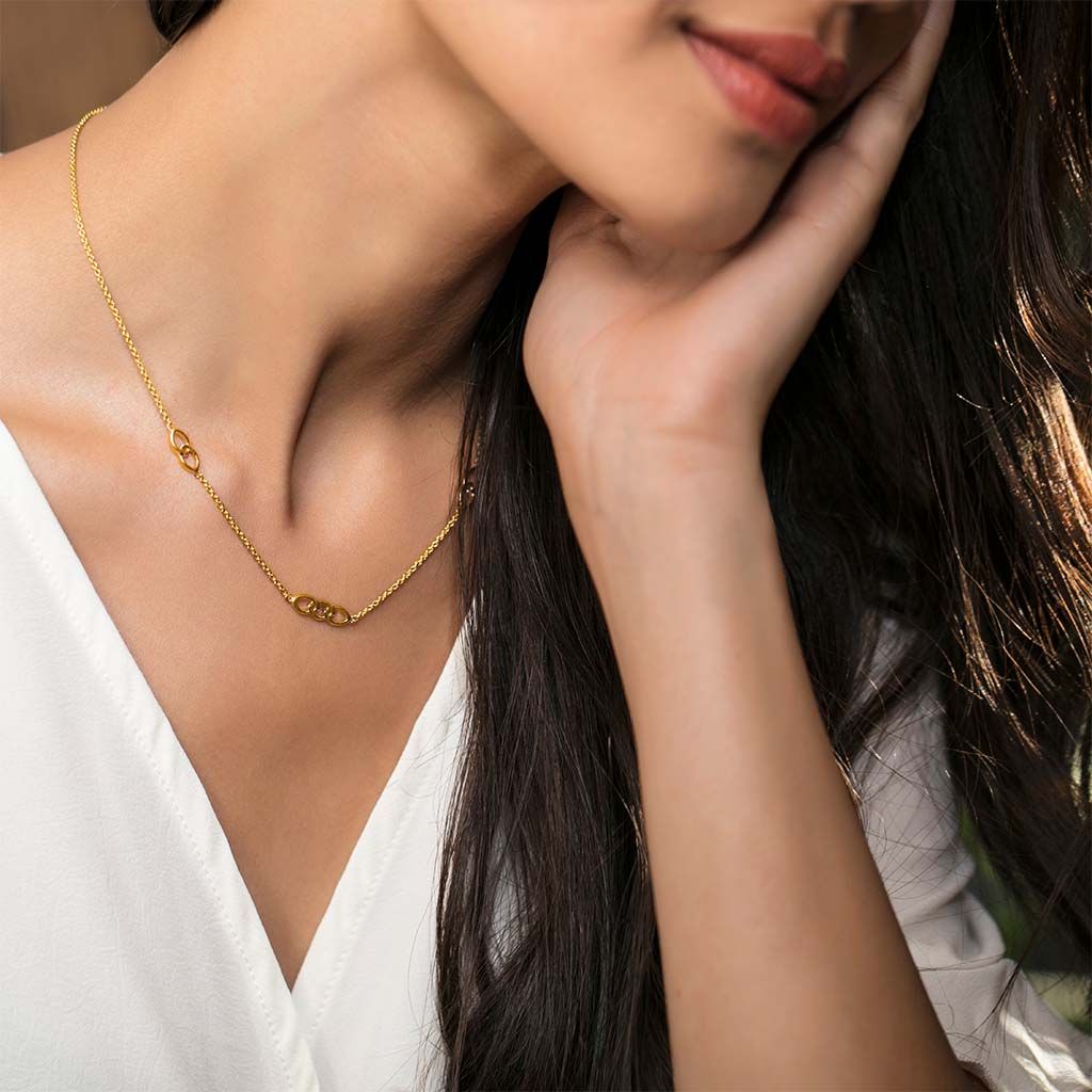 Lens Sense Gold Necklaces