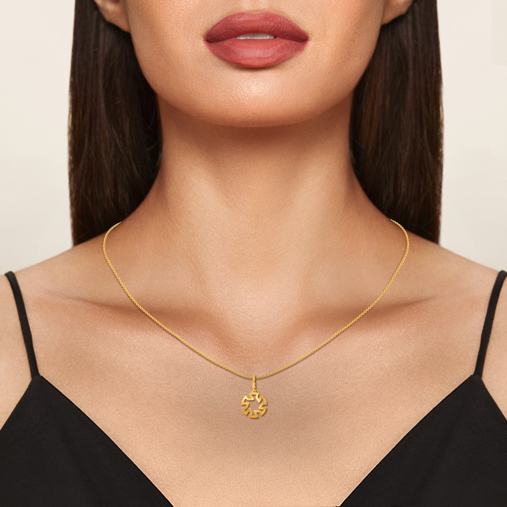Flawless Capture Gold Pendants