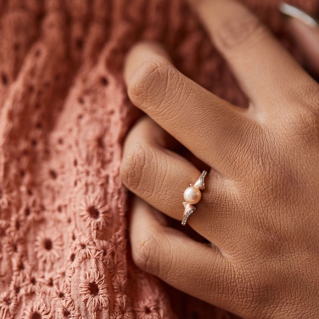 Pearly pink Diamond Rings alternate view 1
