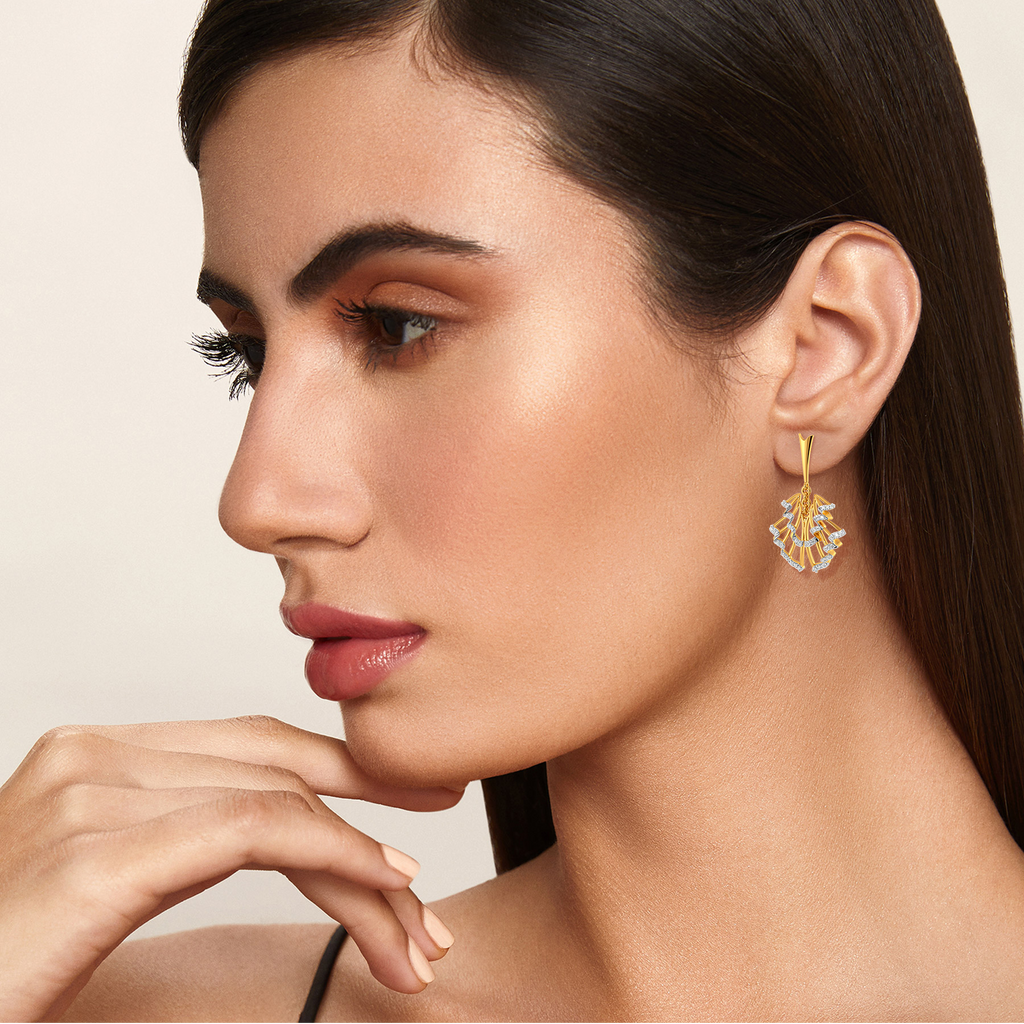 Summer Ruffles Diamond Earrings