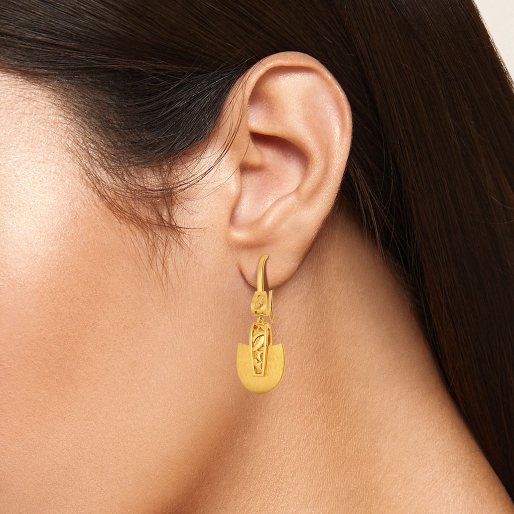Posh Collar Gold Earrings
