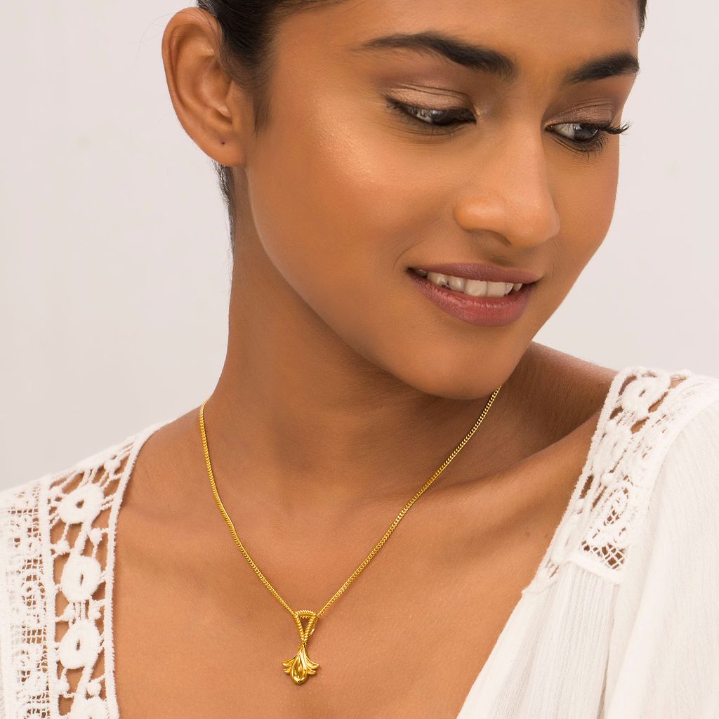 Lily Trilogy Gold Pendants