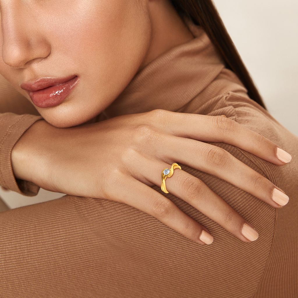 Scoop de Loop Diamond Rings alternate view 1