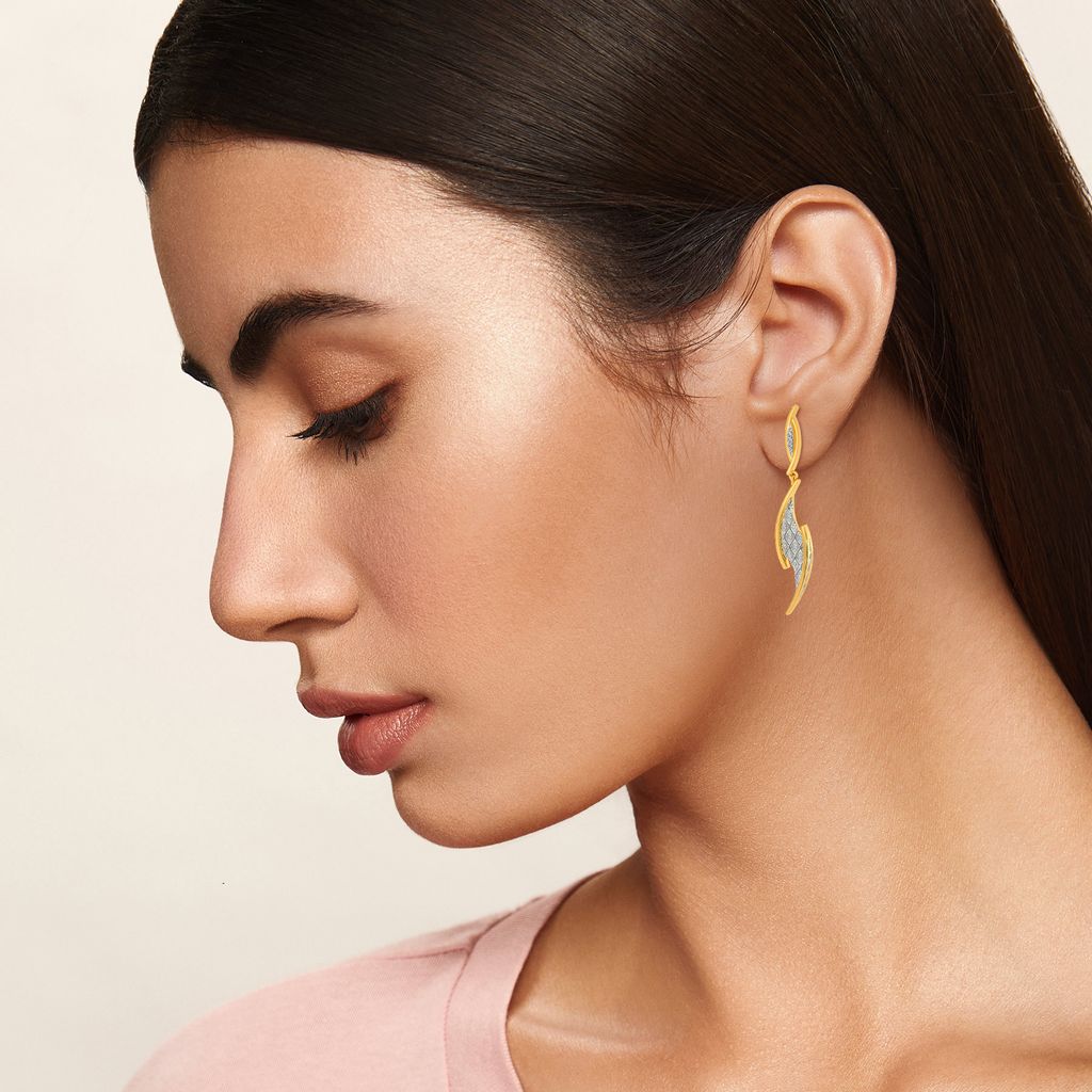 Knit Neat Edge Diamond Earrings