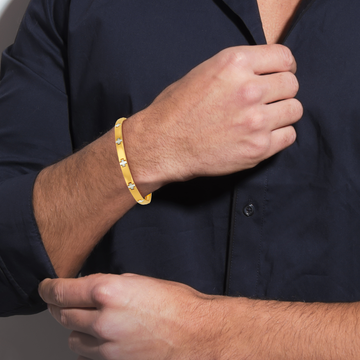 Traveller Gold Bracelets For Men