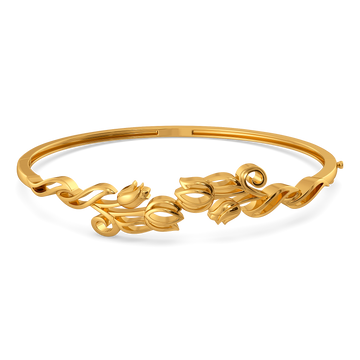Tradition Meets Trend Gold Bangles