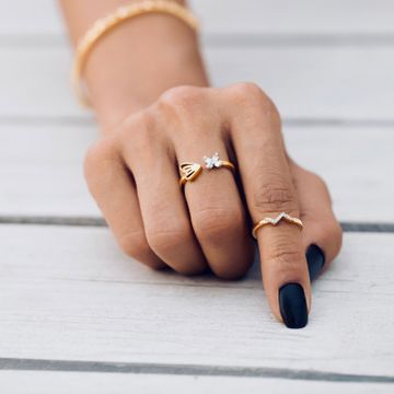 Chevron Bolts Diamond Rings