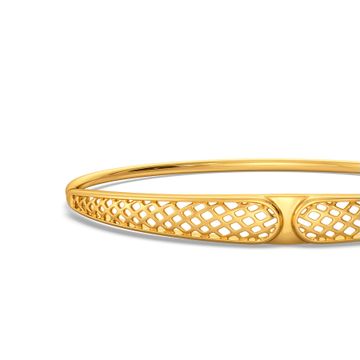 A Taffeta Spirit Gold Bangles